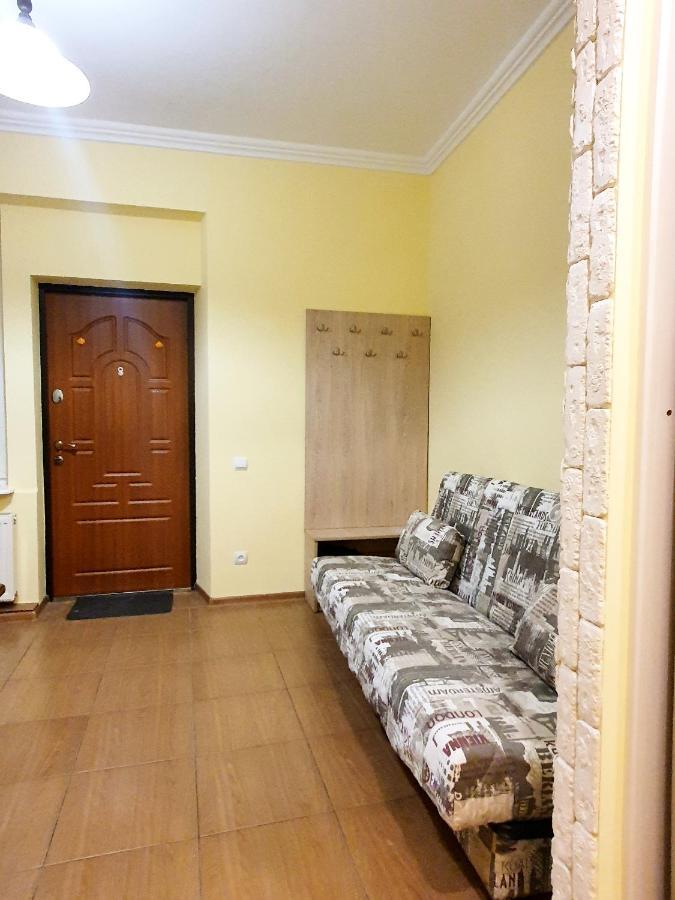 Homey Apartment On Vicheva Str. Lviv Buitenkant foto